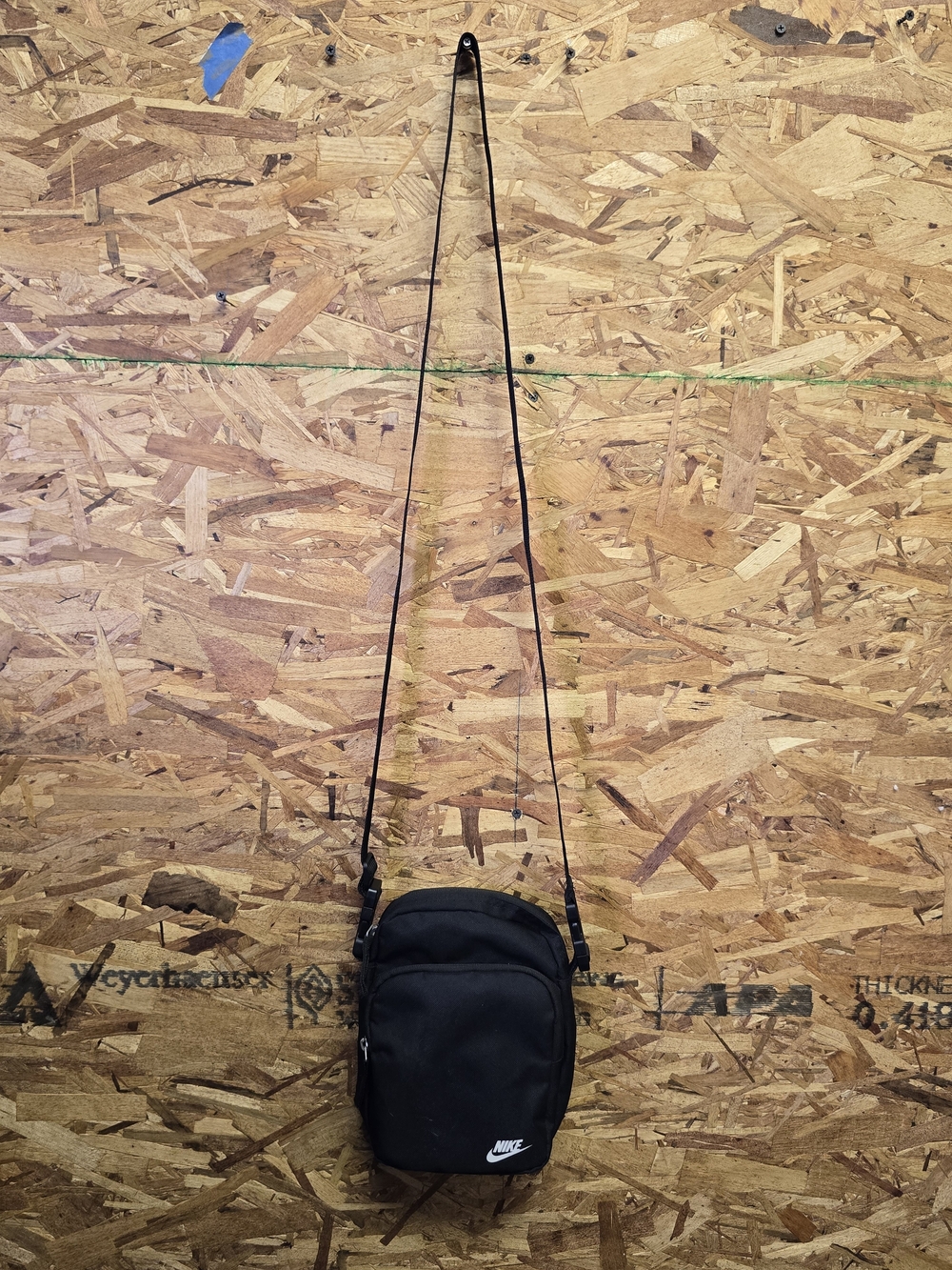 Nike Black Crossbody Shoulder Bag - Compact Everyday Carry
